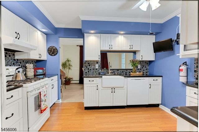 15 Kensington Rd F, Chatham Twp., NJ 07928