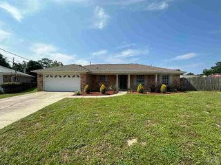 10701 Brook Bend Cir, Pensacola, FL 32506