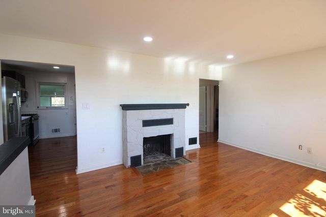 4009 TANEY AVE, Alexandria, VA 22304