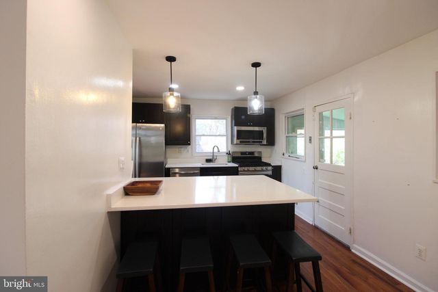 4009 TANEY AVE, Alexandria, VA 22304