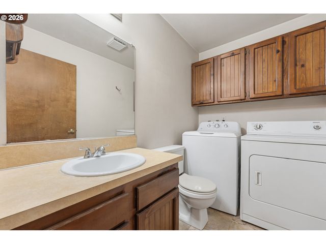 14807 Sw 106TH Ave, Portland, OR 97224