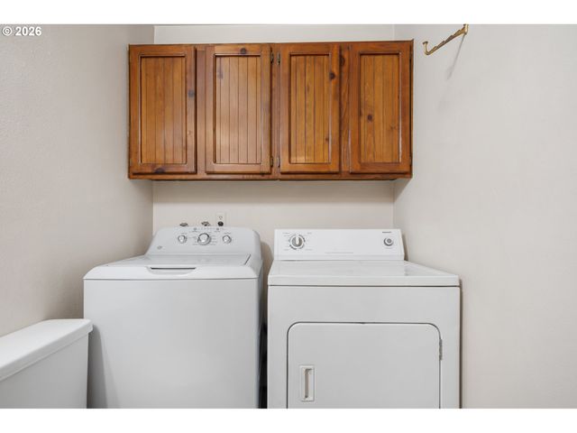 14807 Sw 106TH Ave, Portland, OR 97224