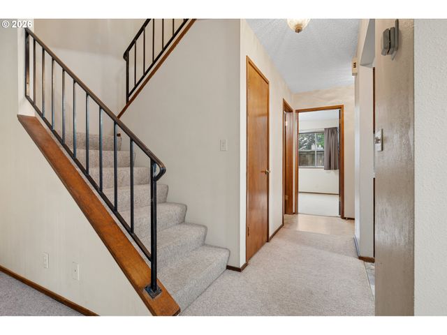 14807 Sw 106TH Ave, Portland, OR 97224