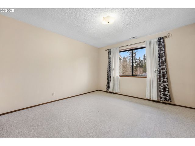 14807 Sw 106TH Ave, Portland, OR 97224