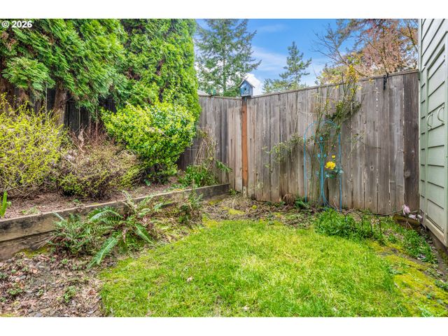 14807 Sw 106TH Ave, Portland, OR 97224