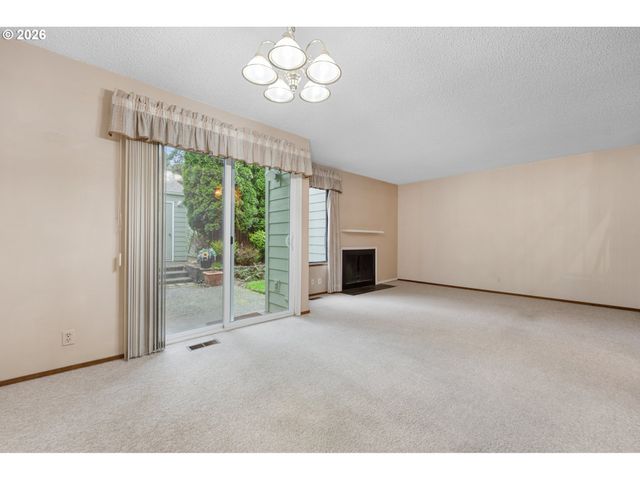 14807 Sw 106TH Ave, Portland, OR 97224