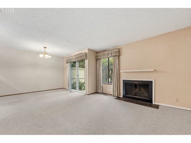 14807 Sw 106TH Ave, Portland, OR 97224