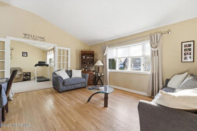 4 Mercury Street, Middletown, NJ 07748