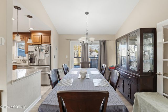 4 Mercury Street, Middletown, NJ 07748