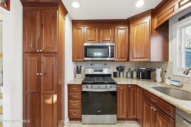4 Mercury Street, Middletown, NJ 07748