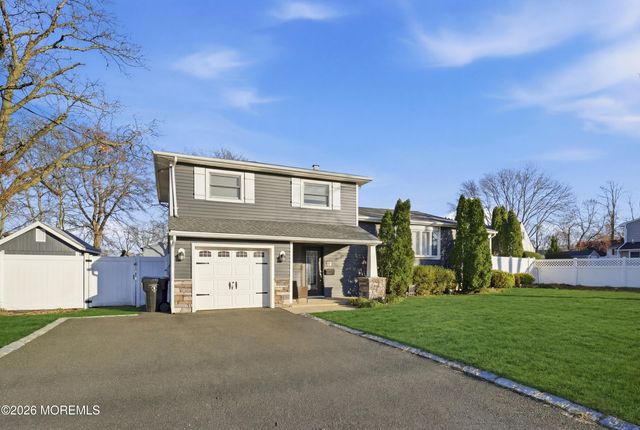 4 Mercury Street, Middletown, NJ 07748