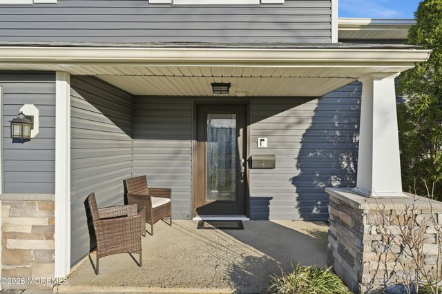 4 Mercury Street, Middletown, NJ 07748