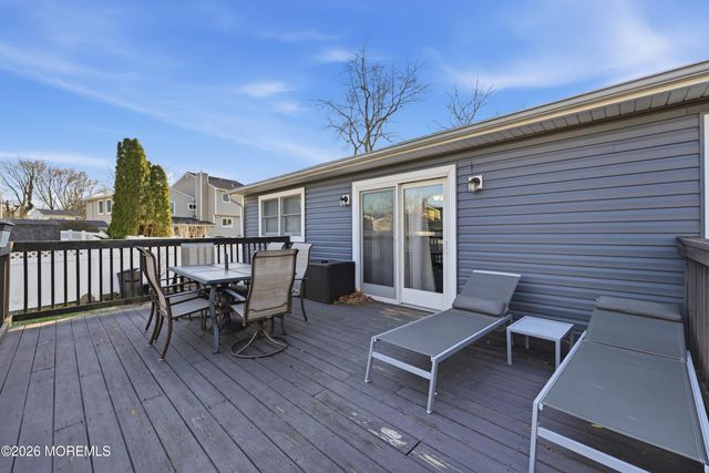 4 Mercury Street, Middletown, NJ 07748