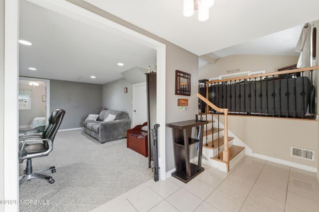 4 Mercury Street, Middletown, NJ 07748