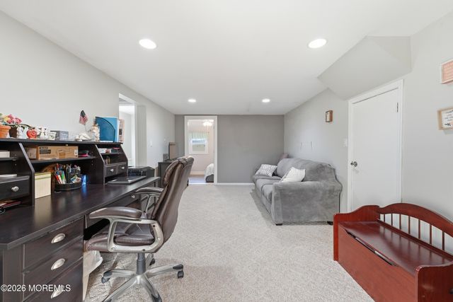 4 Mercury Street, Middletown, NJ 07748