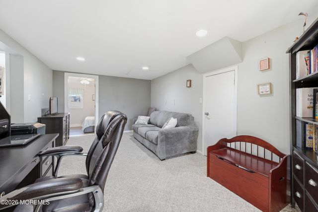 4 Mercury Street, Middletown, NJ 07748