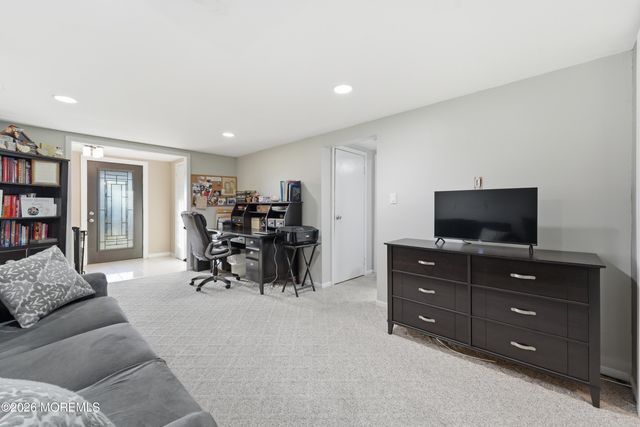 4 Mercury Street, Middletown, NJ 07748