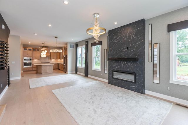 105 Encore Park Bend, Powell, OH 43065