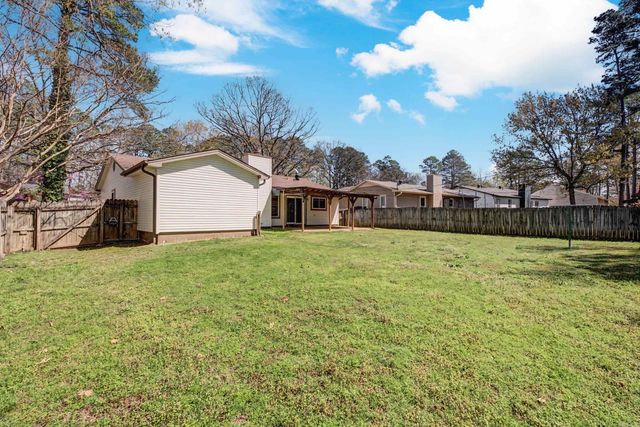 12621 Valleywood Drive, Little Rock, AR 72211