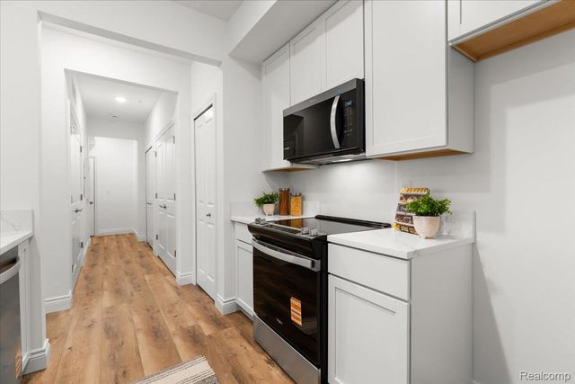 3928 Cornerstone Drive 566, Canton Charter Township, MI 48188