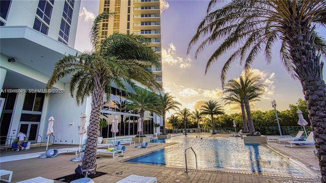 16385 Biscayne Boulevard 1415, North Miami Beach, FL 33160