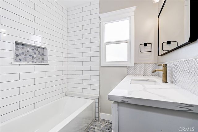 635 8th Place, Hermosa Beach, CA 90254