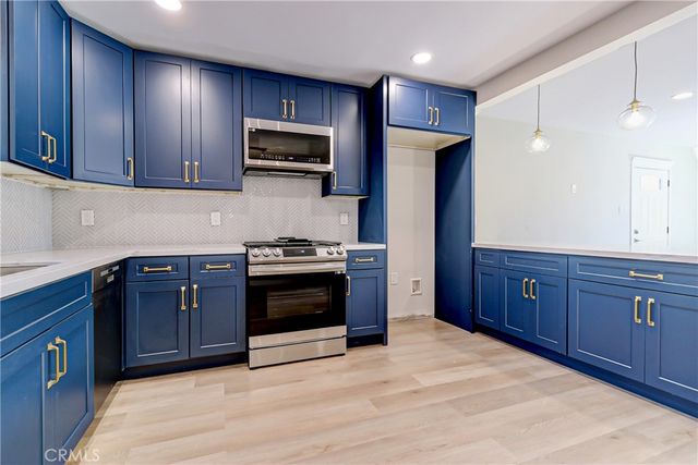 635 8th Place, Hermosa Beach, CA 90254