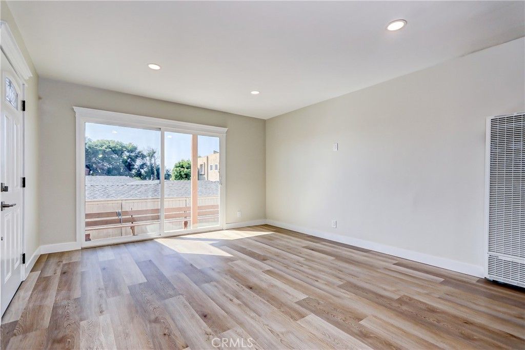 635 8th Place, Hermosa Beach, CA 90254