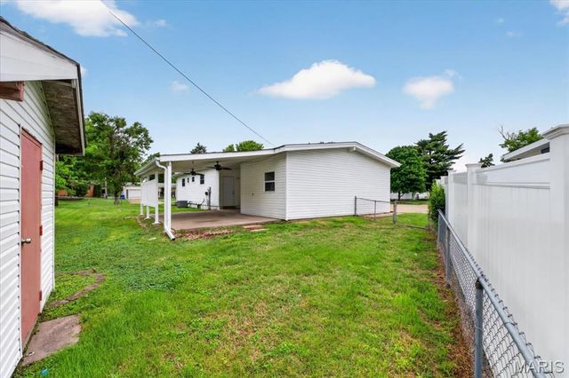14 Olvera Circle, Florissant, MO 63031