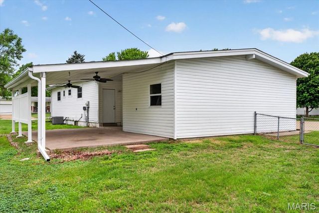14 Olvera Circle, Florissant, MO 63031