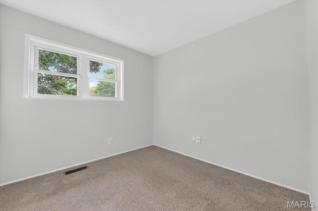 14 Olvera Circle, Florissant, MO 63031