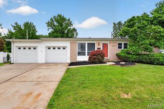 14 Olvera Circle, Florissant, MO 63031