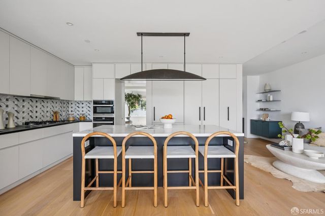 4524 25th Street, San Francisco, CA 9411