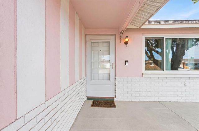 9420 GLEN MOOR LANE, Port Richey, FL 34668