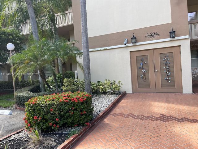 1604 Abaco Dr G4, Coconut Creek, FL 33066