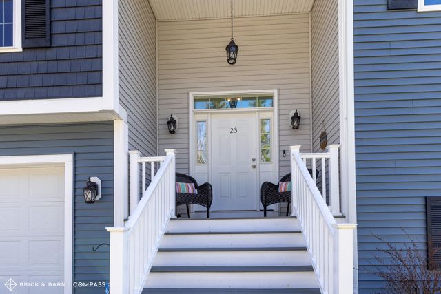 23 Cypress Circle, Exeter, NH 03883