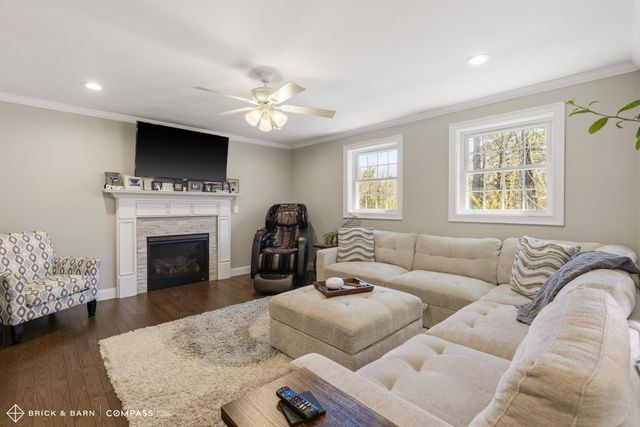 23 Cypress Circle, Exeter, NH 03883