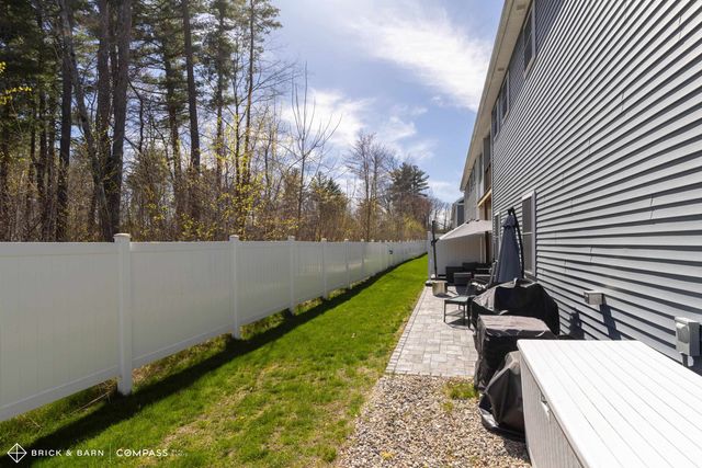 23 Cypress Circle, Exeter, NH 03883