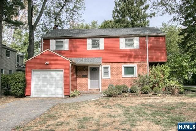 59 Buff Road, Tenafly, NJ 07670