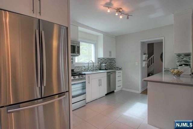 59 Buff Road, Tenafly, NJ 07670