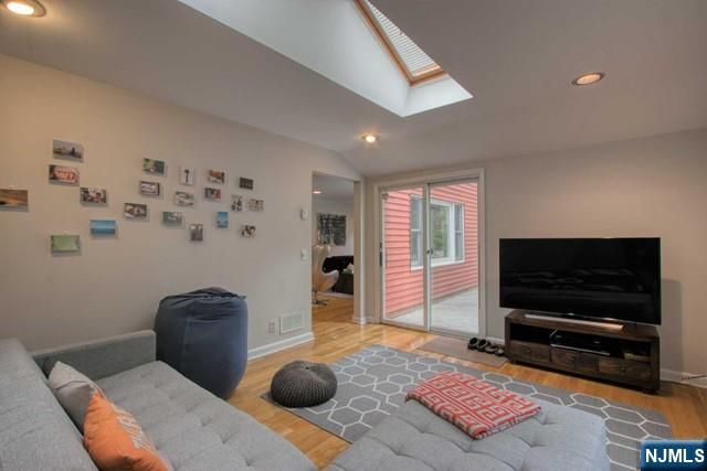 59 Buff Road, Tenafly, NJ 07670