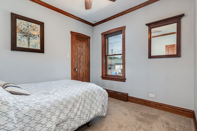 6100 N Mason Avenue, Chicago, IL 60646