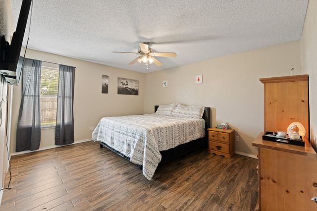 1611 Berry Drive, Cleburne, TX 76033