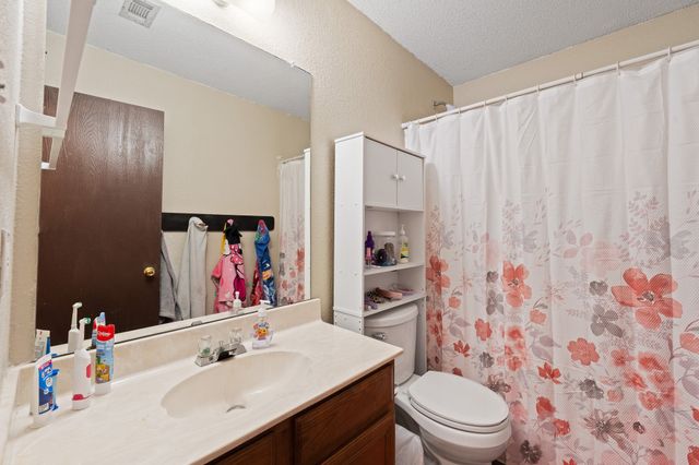 1611 Berry Drive, Cleburne, TX 76033