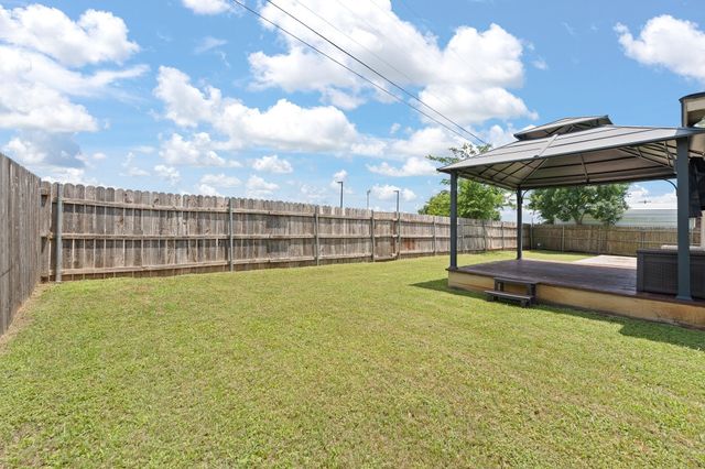 1611 Berry Drive, Cleburne, TX 76033