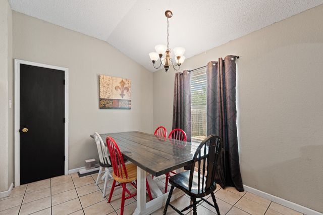 1611 Berry Drive, Cleburne, TX 76033