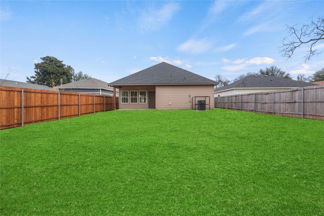 3335 Spring Avenue, Dallas, TX 75215
