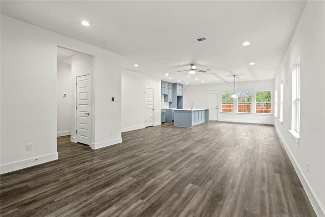 3335 Spring Avenue, Dallas, TX 75215