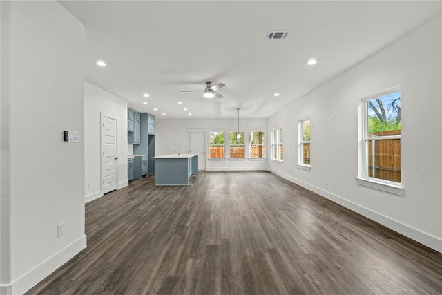 3335 Spring Avenue, Dallas, TX 75215