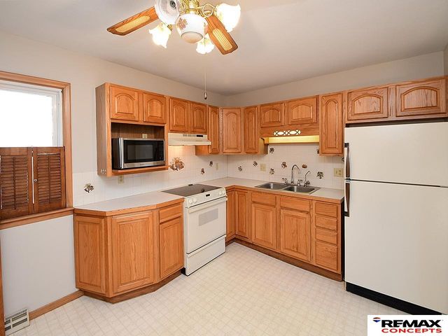 7040 Seward Avenue, Lincoln, NE 68507